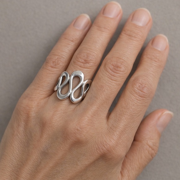 Robert Lee Morris RLM Studio Sterling Silver Ribbon Wave Ring | EUC 8.75 #324 - Picture 2 of 10